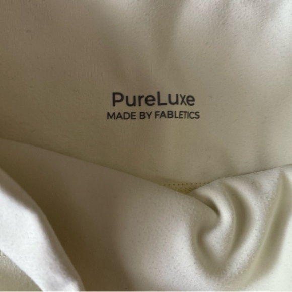 Fabletics Pire Lux Biker Shorts - Picture 4 of 7